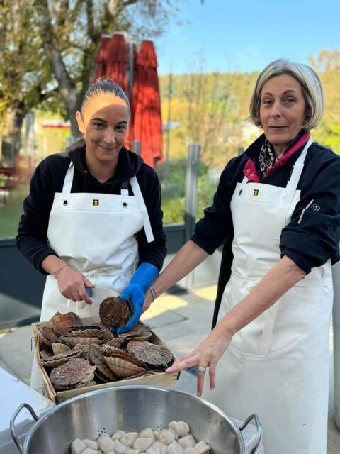 Même si vous les connaissez, elles travaillent dans l’ombre (c’est une façon de parler, on vous voit arriver…😅) alors on les mets un peu en lumière ici…!!!
À tout de suite !!! 🥰😍