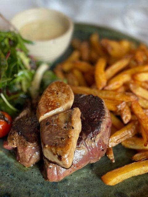 😍 Un week-end qui commence bien ça..!!!!
On se retrouve dans quelques minutes pour un instant gourmand et convivial… 🥰