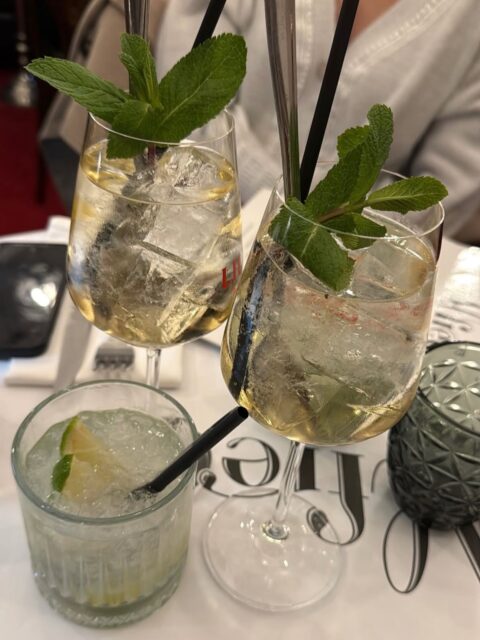 Toute l’équipe vous souhaite une excellente journée !!!
🥰😍 Merci à nos clients pour ces jolies photos…