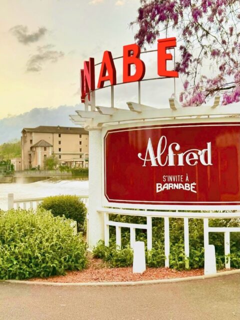 Que dire de plus…?!? 😍🥰
Venez profiter de cette vue, mais pensez à réserver…
À tout de suite pour le goûter… ☺️