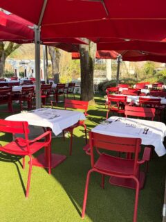 Chez Alfred, 3 « salles », 3 ambiances mais toujours un régal dans l’assiette…!!!
Toute l’équipe vous souhaite une excellente soirée et on se retrouve demain dès midi…!!! 🥰☺️