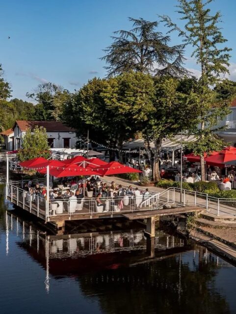 Vivre comme si on était en vacances… 
C’est un peu ce qu’il se passe ici (enfin pour nos clients…)😅🥰
A tout de suite !!! 😎☀️